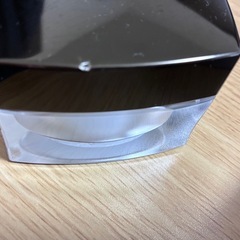 クリームなどの空ビンの画像