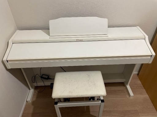 Roland電子ピアノ　RP501R