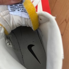 ［お早いお取引き希望］NIKE   スニーカー23センチの画像