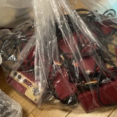 ファミコンコントローラーなど大量の画像