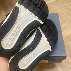 キッズスニーカー　16.5cmの画像