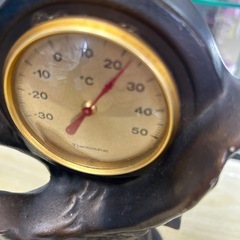 【ドリーム池田店♪ジモティ割対象】 鷹 タカ 置物  温度計付き 【48712】の画像