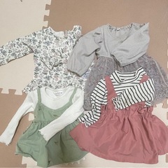 赤ちゃん　服まとめ　ほぼ80サイズの画像