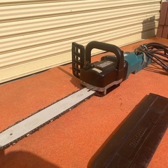 マキタ電動チェーンソー　UC3500の画像