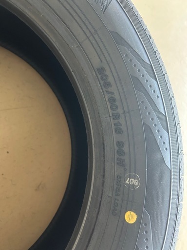205/60R16 ヨコハマブルーアースRV03