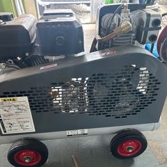 エンジンコンプレッサーの画像