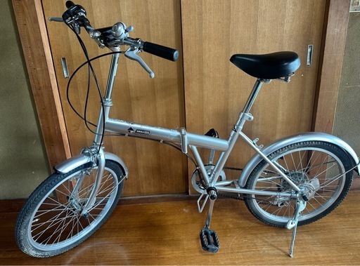 6段変速
折りたたみ自転車　20インチ中古美品