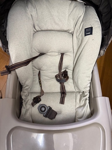 combiハイローチェア、バウンサー美品