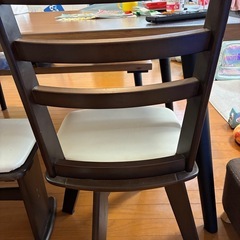 ダイニングチェアの画像