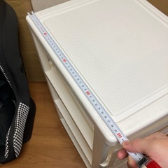 引っ越し処分　　三段衣装ケース　収納の画像