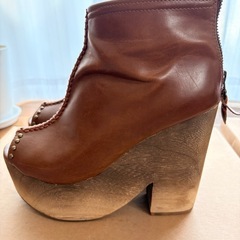 Ungrid  ウッドブーティーの画像