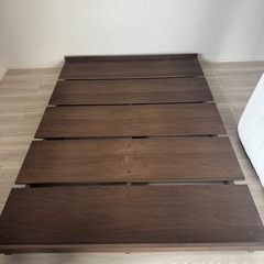 【使用年数1年】【富山市内送料設置無料！】NELL マットレス　ダブルサイズ　フレーム付きの画像