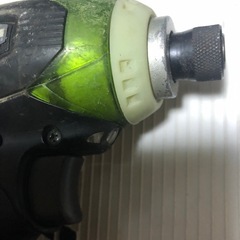 マキタインパクトドライバTD133D中古美品、本体のみの画像