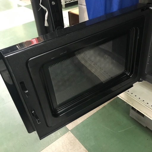 ジャングルジャングル貝塚店　電子レンジ　siroca 2022年製　黒　ブラック　フラットタイプ　50／60Hz ヘルツフリー　横開き