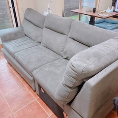 ソファーの画像