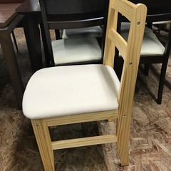 ジャングルジャングル貝塚店　ダイニングセット　2人用　木　木目　茶色　イス　テーブル　机　チェア　正方形　コンパクト　シンプル　オシャレ　家具　インテリア　中古　貝塚市　二色浜の画像