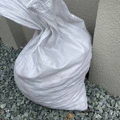 砂利(ピンクロック多め)の画像