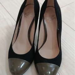 J.D.yang　スエードパンプスの画像