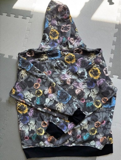 A BATHING APE フローラルカモ パーカほぼ未使用