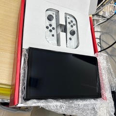 【ドリーム池田店♪ジモティ割対象】 任天堂Switch スイッチ 有機ELモデル 【46560】の画像