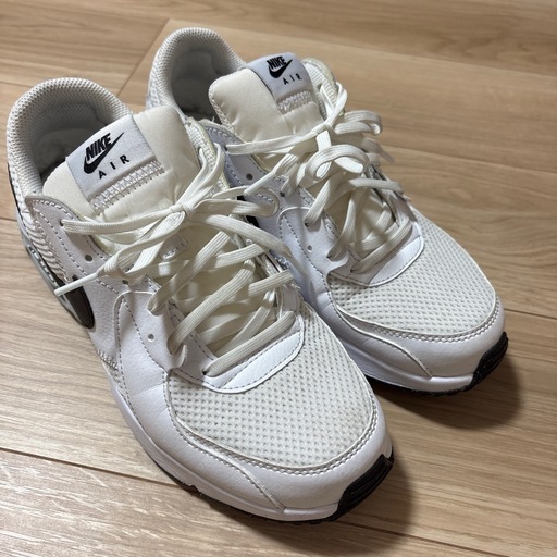 NIKE AIR ホワイトスニーカー