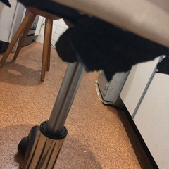 キャスター付き椅子　グレー　の画像