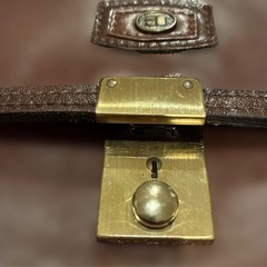 ブラウンバッグ 金属ロック付きの画像