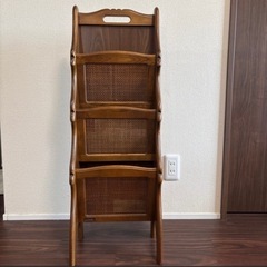 【おしゃれ】木製マガジンラック 4段（ナチュラル・アンティーク風）の画像