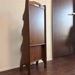 【おしゃれ】木製マガジンラック 4段（ナチュラル・アンティーク風）の画像