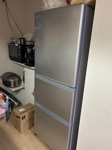 TOSHIBA冷蔵庫330l右ドア