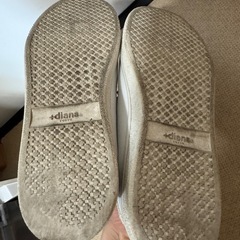 【条件付き200円】プラスダイアナ ＋diana ビジュー付きパンチングスニーカー 25.5cmの画像