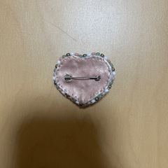 ブローチの画像