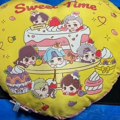 BTS  　　　タイニータン　クッションの画像