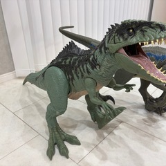 恐竜おもちゃの画像