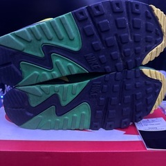 相場より安く早い者勝ち　NIKE エアマックス90 フライイースの画像