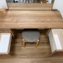 ドレッサーデスク&ミラーセットの画像