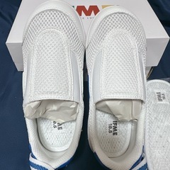 【新品】IFME 上履き 18.5 ホワイト/ブルーの画像