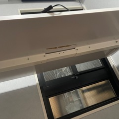 IKEAデスク   SKARSTA 卓上ライト付きの画像