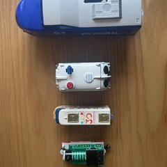 様々な車両のおもちゃの画像