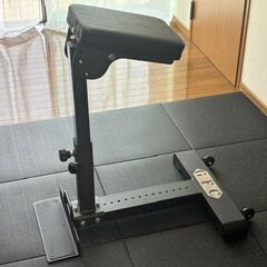 Gentleman Fitness Club　自立型レッグストレングス、アジャスタブルパッドアタッチメントの画像