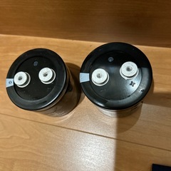 コンデンサ　電子部品　400v 2000μF 2個の画像