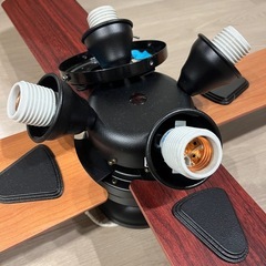 【美品】おしゃれシーリングファンライト 4灯 リモコン付 カフェ風の画像