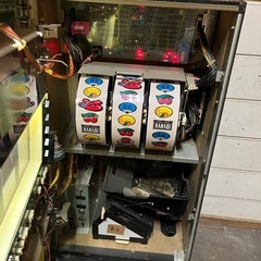 パチスロ スロット 花火 HANABI メダル、鍵付き 実機 動作確認済みの画像