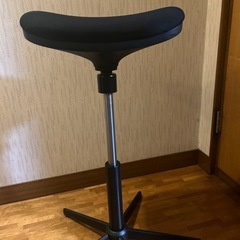 NITORI　スタンディングチェア ブラックの画像