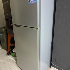 2015年製　シャープ冷蔵庫の画像