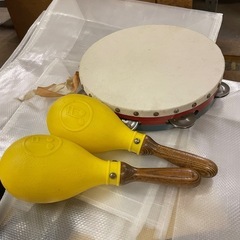 【お話中】タンバリンとマラカスの画像