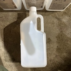 【あげます】ウォッシャー液の空容器　2L 10個　工作　DIY 保存容器などにの画像