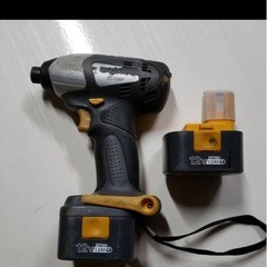 インパクトドライバーの画像