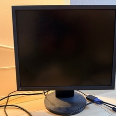 【まとめ売り】モニター2台の画像