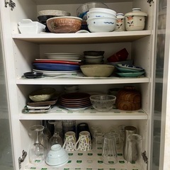食器棚の画像